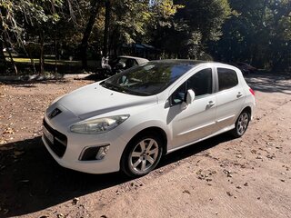 2011 Peugeot 308 I Рестайлинг, белый, 550000 рублей, вид 1