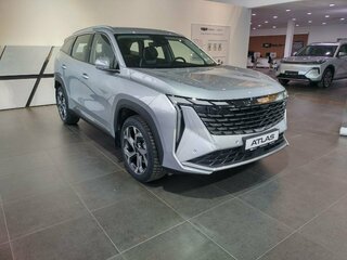 2026 Geely Atlas II, серебристый, 4119990 рублей, вид 2