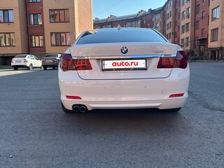 2010 BMW 7 серии 730i V (F01/F02/F04), белый, 1950000 рублей, вид 2