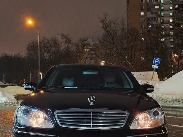 2000 Mercedes-Benz S-Класс 600 Long IV (W220), чёрный, 650000 рублей - вид 1