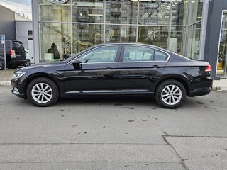 2019 Volkswagen Passat B8, чёрный, 2399000 рублей, вид 4