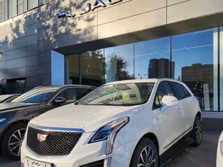 2021 Cadillac XT5 I Рестайлинг, белый, 4200000 рублей, вид 2