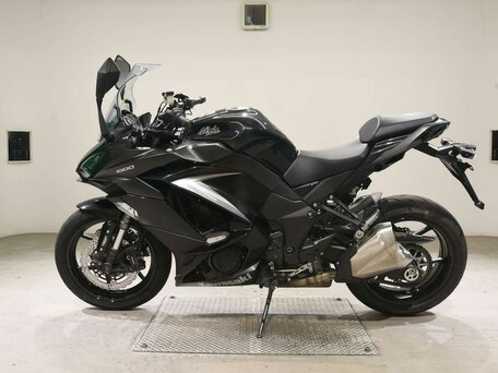 2018 Kawasaki Ninja 1000, чёрный, 977000 рублей, вид 1