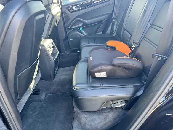 2019 Porsche Cayenne S III, чёрный, 7800000 рублей - вид 19
