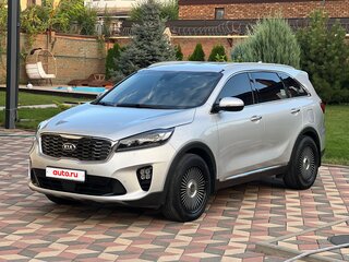 2019 Kia Sorento III Prime Рестайлинг, серебристый, 3550000 рублей, вид 1