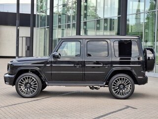 2026 Mercedes-Benz G-Класс AMG 63 AMG II (W465) Рестайлинг, чёрный, 40490000 рублей, вид 4
