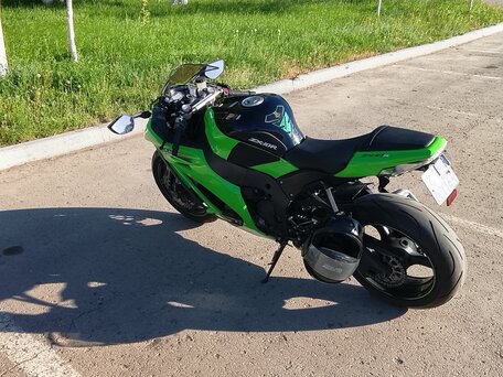 2011 Kawasaki ZX-10R Ninja, зелёный, 850000 рублей, вид 5