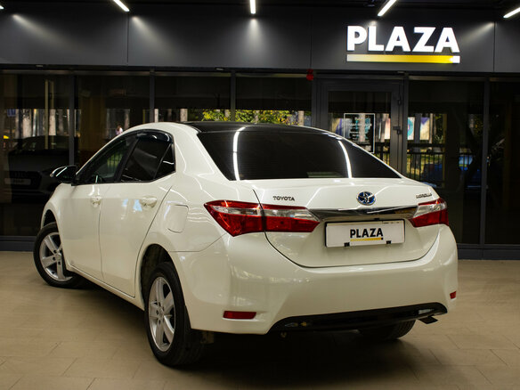 2013 Toyota Corolla XI (E160, E170, E180), белый, 909000 рублей - вид 3