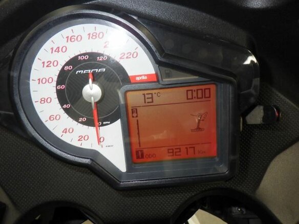 2010 Aprilia Mana 850, белый, 440000 рублей - вид 6