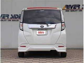 2024 Toyota Roomy I Рестайлинг, белый, 1202010 рублей, вид 5