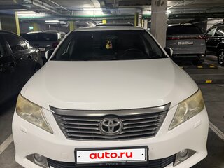 2012 Toyota Camry VII (XV50), белый, 1300000 рублей, вид 1
