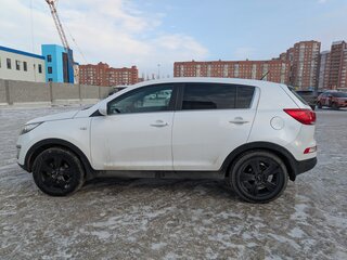 2015 Kia Sportage III Рестайлинг, белый, 1290000 рублей, вид 4