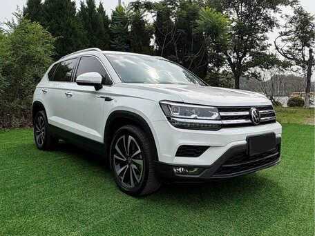 2023 Volkswagen Tharu I, белый, 2000000 рублей, вид 3