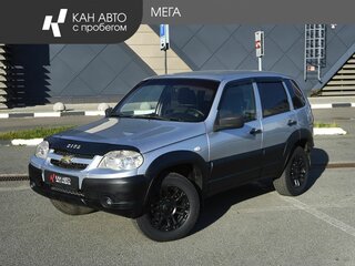 2018 Chevrolet Niva I Рестайлинг, серебристый, 587000 рублей, вид 1