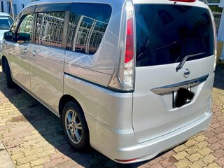 2012 Nissan Serena IV (C26), серебристый, 1240000 рублей, вид 3