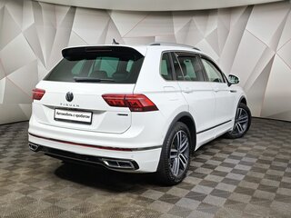 2020 Volkswagen Tiguan II Рестайлинг, белый, 3680000 рублей, вид 2