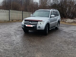 2008 Mitsubishi Pajero IV, серебристый, 900000 рублей, вид 3