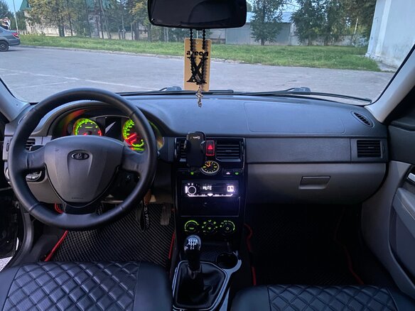 2013 Lada (ВАЗ) Priora I Рестайлинг, чёрный, 302000 рублей - вид 7