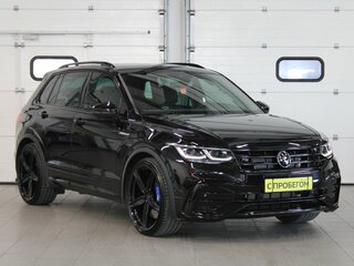 2021 Volkswagen Tiguan II Рестайлинг, чёрный, 5700000 рублей, вид 3