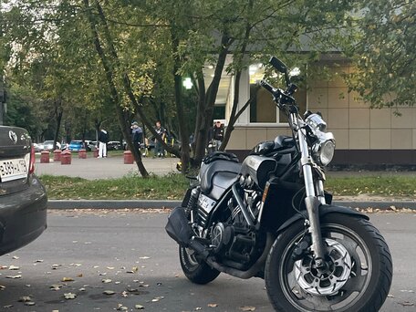 1999 Yamaha V-Max 1200, чёрный, 300000 рублей, вид 3