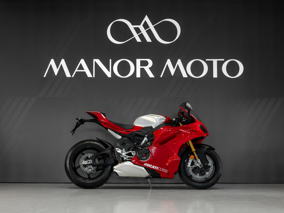 2026 Ducati Panigale V4, красный, 5745000 рублей