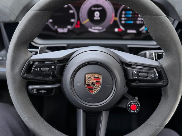2024 Porsche Cayenne Turbo GT Coupé III Рестайлинг, серый, 25200000 рублей - вид 38