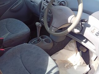 2000 Toyota Vitz I (P10), красный, 300000 рублей, вид 5