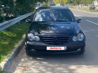 2003 Mercedes-Benz C-Класс 230 II (W203), чёрный, 650000 рублей, вид 1