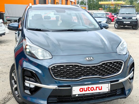 2020 Kia Sportage IV Рестайлинг, синий, 1990000 рублей