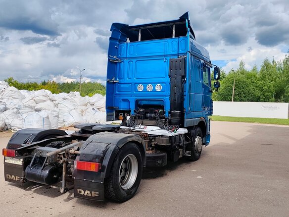 2011 DAF XF 105, синий, 1850000 рублей - вид 5