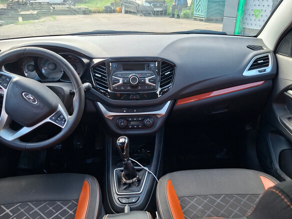 2019 Lada (ВАЗ) Vesta SW Cross I, коричневый, 1050000 рублей - вид 10
