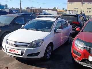 2011 Opel Astra H Рестайлинг, белый, 530000 рублей, вид 3