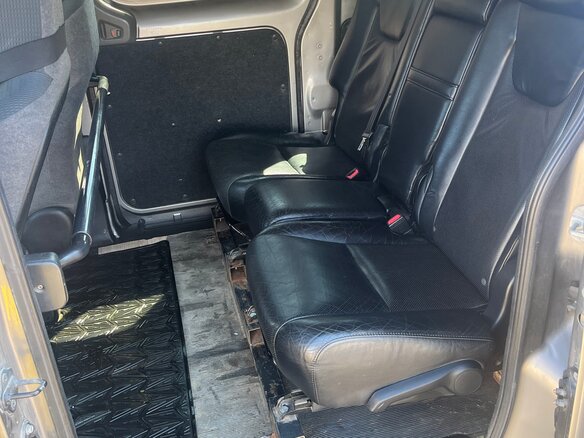 2013 Nissan NV200, серый, 1100000 рублей - вид 10