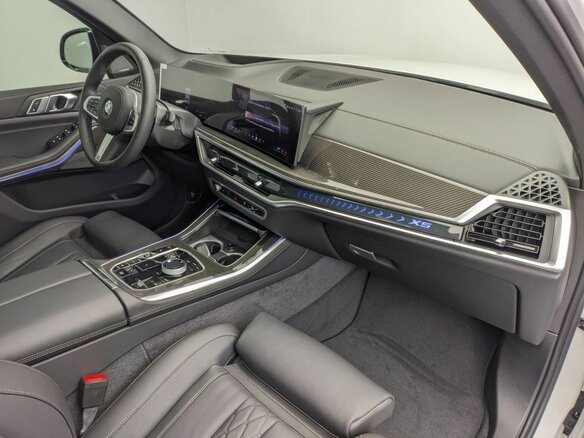 2025 BMW X5 40i IV (G05/G18) Рестайлинг, белый, 14990000 рублей - вид 9
