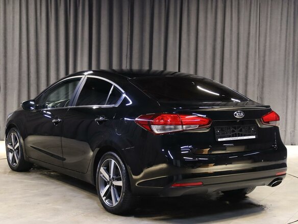 2017 Kia Cerato III Рестайлинг (Classic), чёрный, 1199000 рублей - вид 3