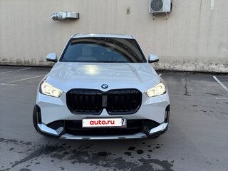 2023 BMW X1 28i xDrive III (U11/U12), белый, 5200000 рублей, вид 2