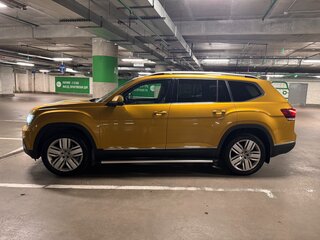2018 Volkswagen Teramont I, золотистый, 3400000 рублей, вид 5