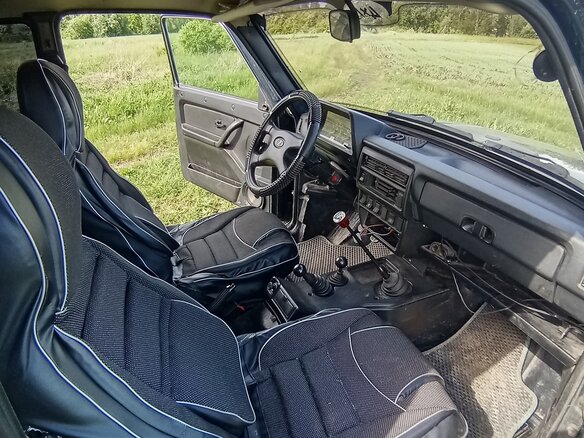 2013 Lada (ВАЗ) 2121 (4x4) I Рестайлинг, зелёный, 400000 рублей - вид 10