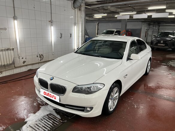 2012 BMW 5 серии 528i xDrive VI (F10/F11/F07), белый, 1950000 рублей - вид 2