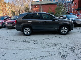 2017 Kia Sorento II Рестайлинг, коричневый, 2575000 рублей, вид 5