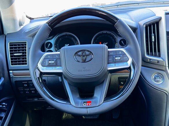2016 Toyota Land Cruiser 200 Series Рестайлинг 2, чёрный, 5400000 рублей - вид 13