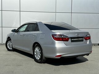 2015 Toyota Camry VII (XV50) Рестайлинг, серебристый, 2200000 рублей, вид 5