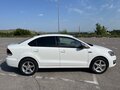 2017 Volkswagen Polo V Рестайлинг, белый, 930000 рублей - вид 3