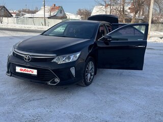 2016 Toyota Camry VII (XV50) Рестайлинг, чёрный, 2500000 рублей, вид 2