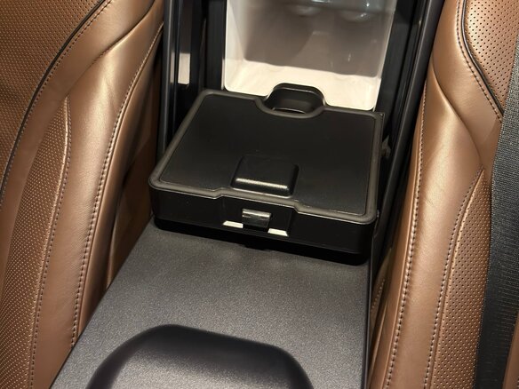 2015 Mercedes-Benz Maybach S-Класс 500 I (X222), чёрный, 3500000 рублей - вид 23