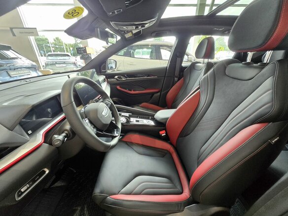 2026 Geely Coolray I Рестайлинг 2, серый, 2774990 рублей - вид 10