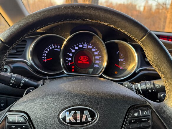 2018 Kia Ceed II Рестайлинг, белый, 1450000 рублей - вид 22