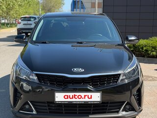 2021 Kia Rio IV Рестайлинг, чёрный, 1680000 рублей, вид 2