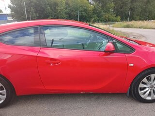 2012 Opel Astra GTC J Рестайлинг, красный, 700000 рублей, вид 3