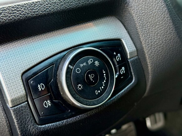 2014 Ford Explorer V, белый, 1672000 рублей - вид 12